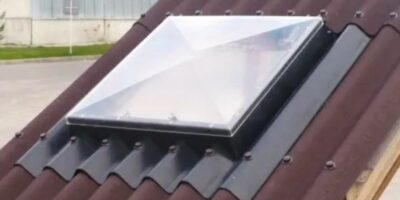 Люк кровельный для Ондулина СкайЛайт